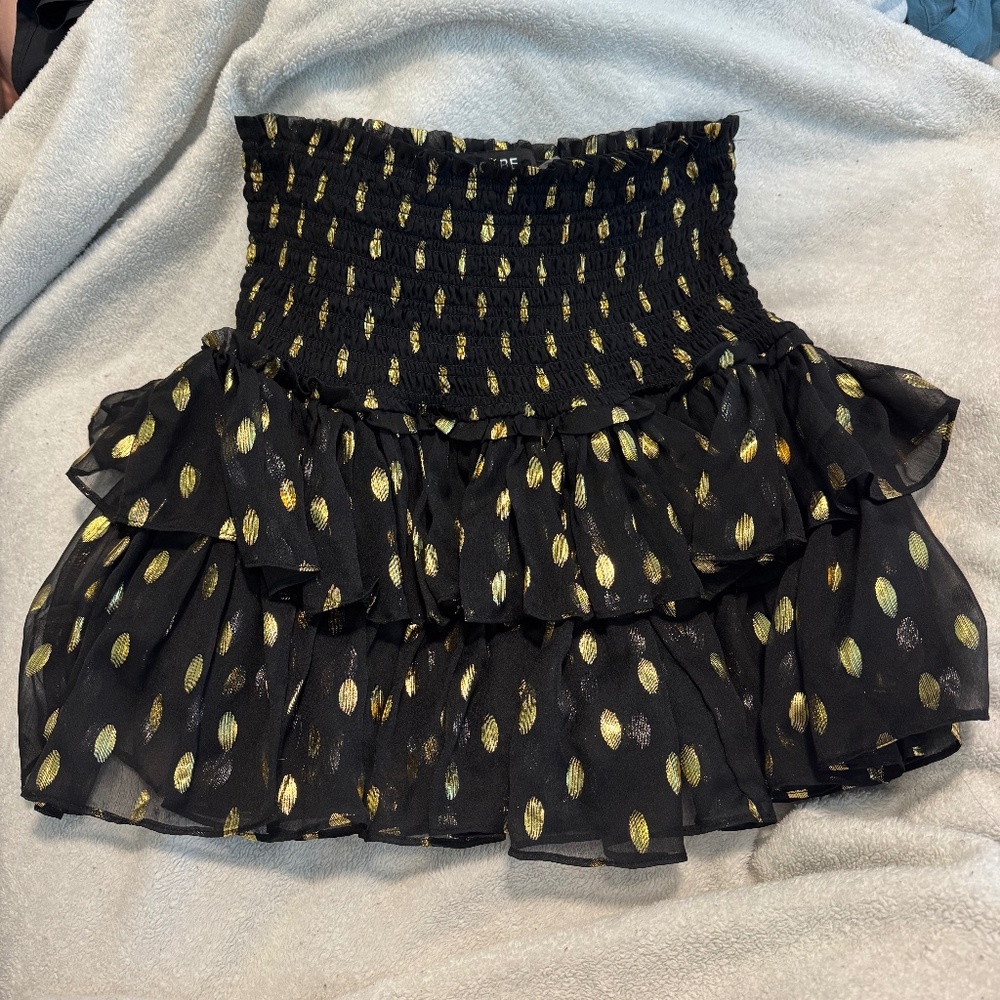 Do + Be skirt size medium NWOT